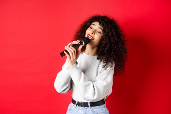 Can you teach yourself to sing? 5 Easy things you can do to learn singing without a teacher. 1